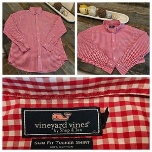 $128 Vineyard Vines Red/White Long Sleeve Button Down Holiday Pictures Medium